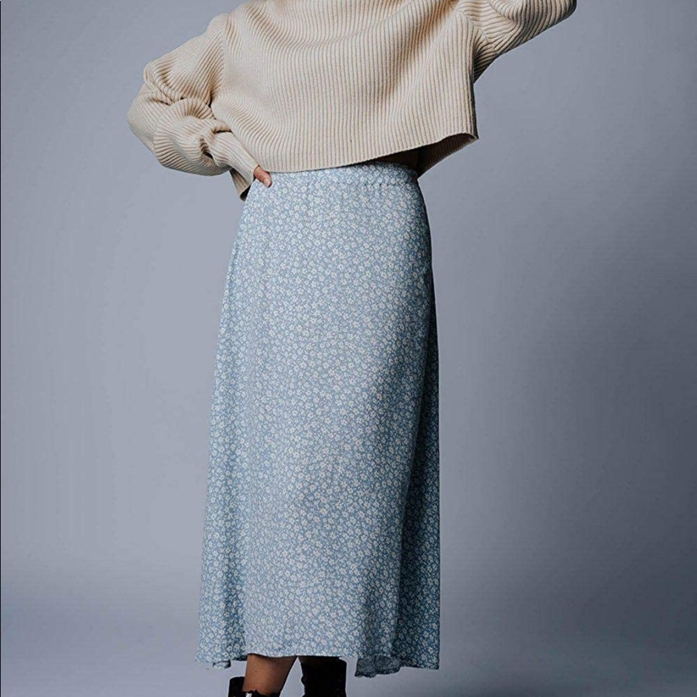Clad & Cloth Ditsy Floral Skirt